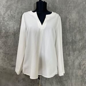 J Crew Top Women Crepe V Neck sz. M white office Career Old Money Preppy Capsule
